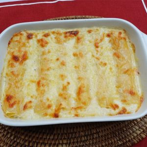 Canelone  de Ricota e Peito de Peru ao Molho de 3 Queijos 850g